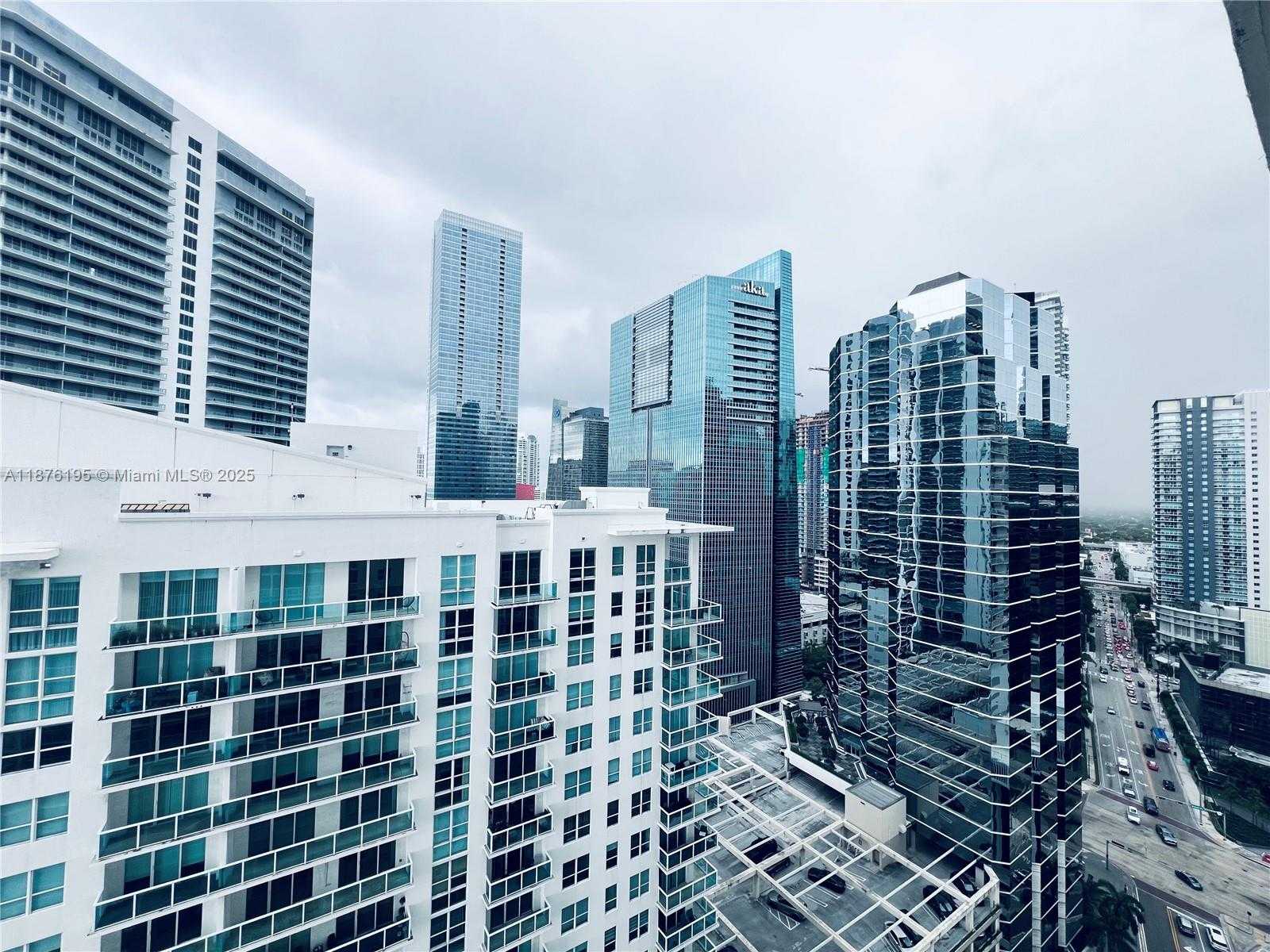 Small Image of 1200 BRICKELL BAY DR #2809, Miami Number 24