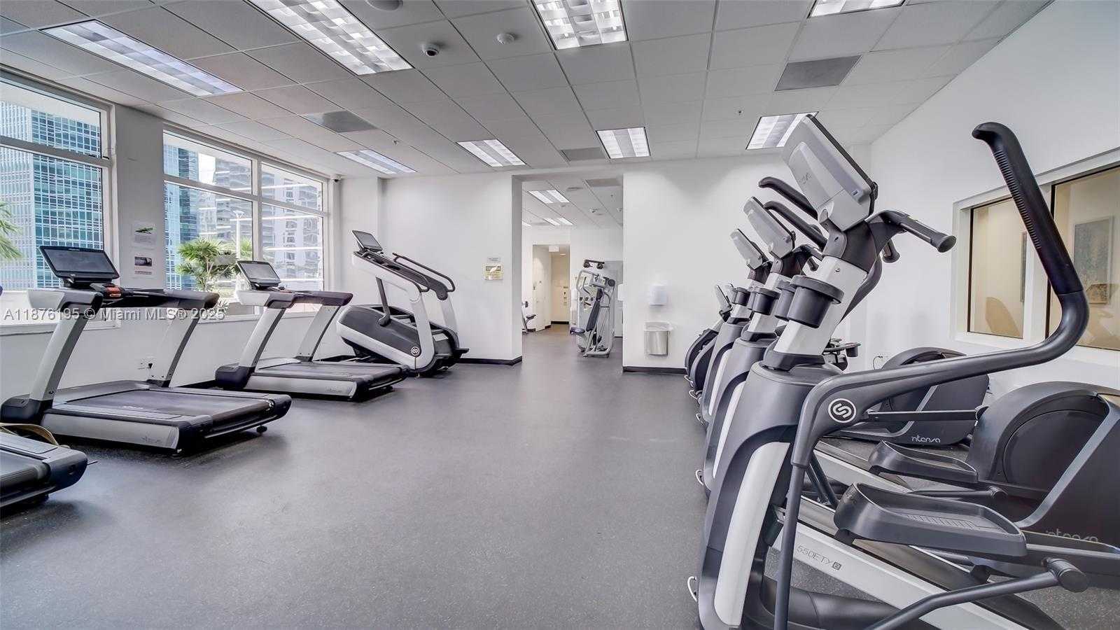 Small Image of 1200 BRICKELL BAY DR #2809, Miami Number 26