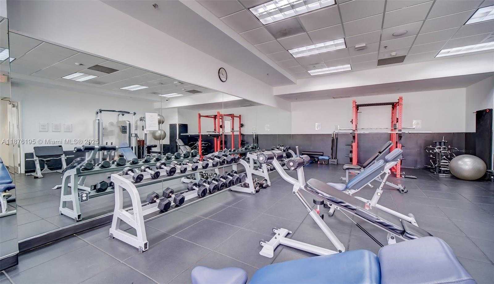 Small Image of 1200 BRICKELL BAY DR #2809, Miami Number 28