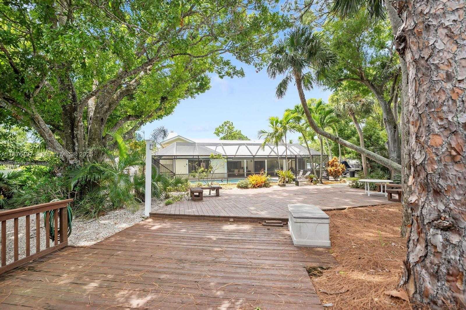 Small Image of 17982 TIDEWATER CIR, Jupiter Number 13