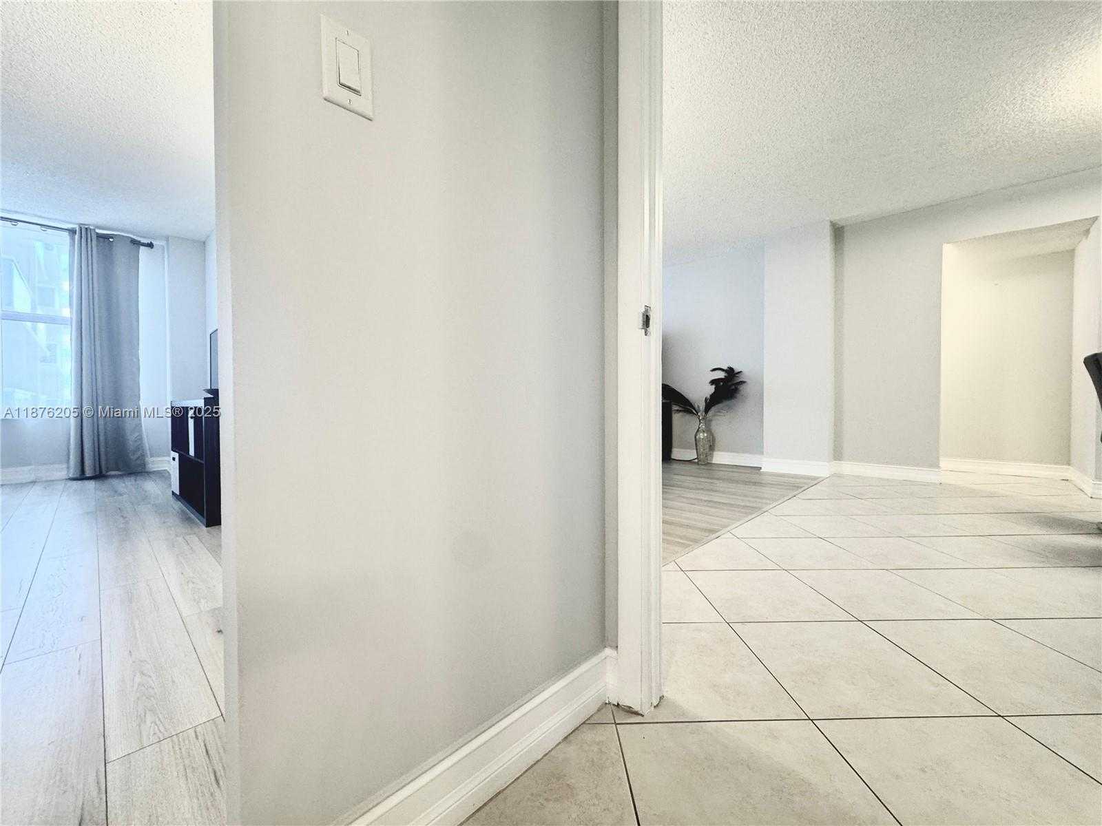 Small Image of 3800 SOUTH OCEAN DR #525, Hollywood Number 36