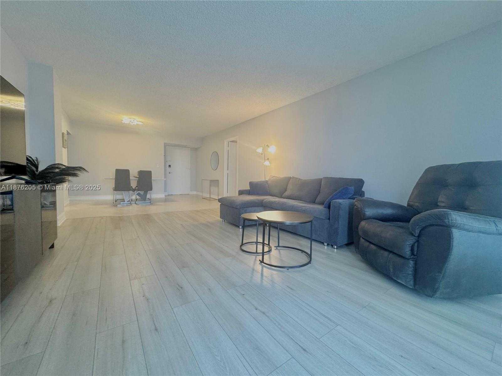 Small Image of 3800 SOUTH OCEAN DR #525, Hollywood Number 38
