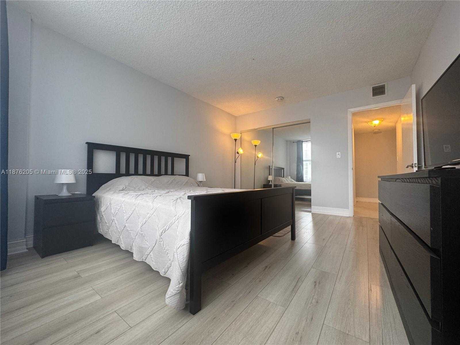 Small Image of 3800 SOUTH OCEAN DR #525, Hollywood Number 48