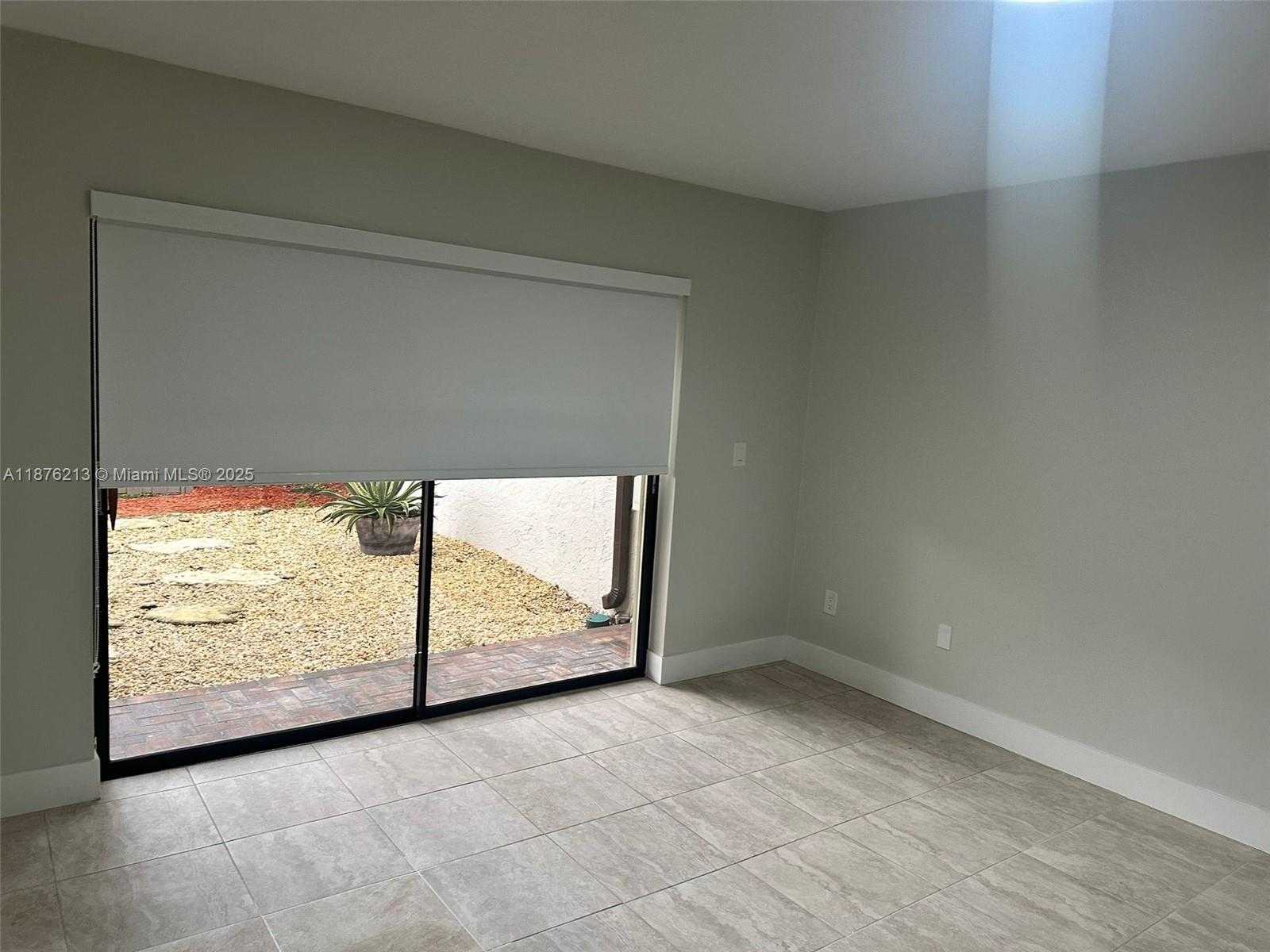 Small Image of 8563 SOUTH WEST 115TH CT #8563, Miami Number 14
