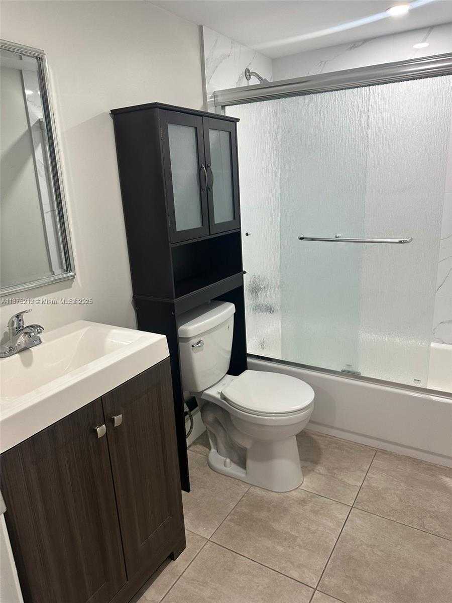 Small Image of 8563 SOUTH WEST 115TH CT #8563, Miami Number 20