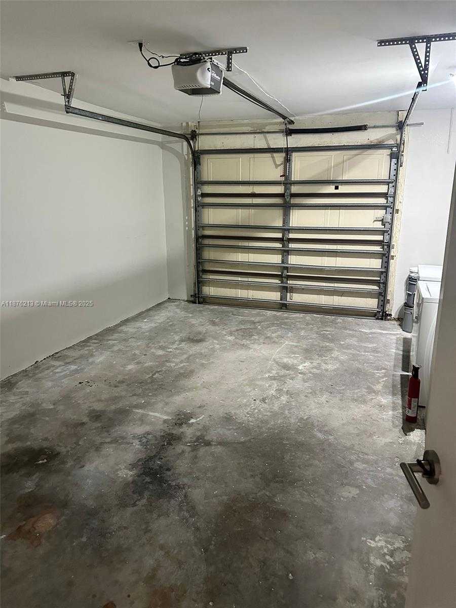 Small Image of 8563 SOUTH WEST 115TH CT #8563, Miami Number 22