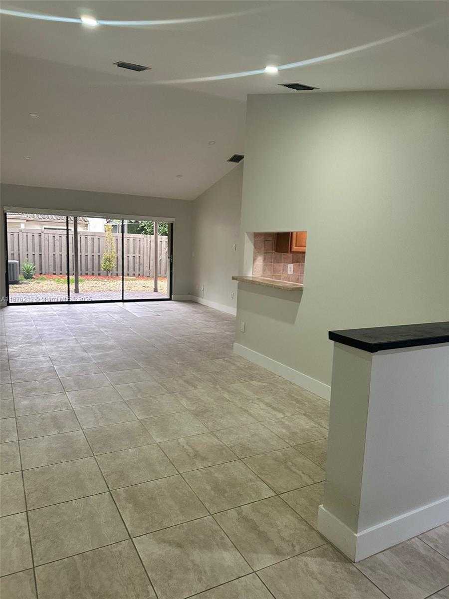 Small Image of 8563 SOUTH WEST 115TH CT #8563, Miami Number 8