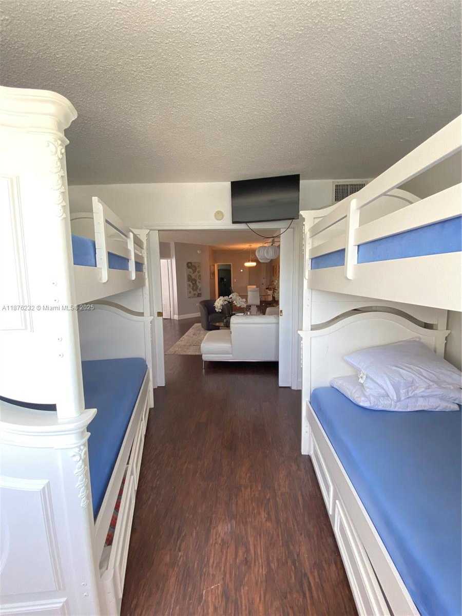 Small Image of 905 BRICKELL BAY DR #327, Miami Number 22