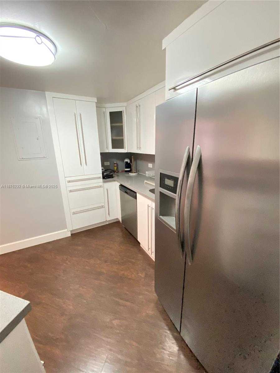 Small Image of 905 BRICKELL BAY DR #327, Miami Number 28