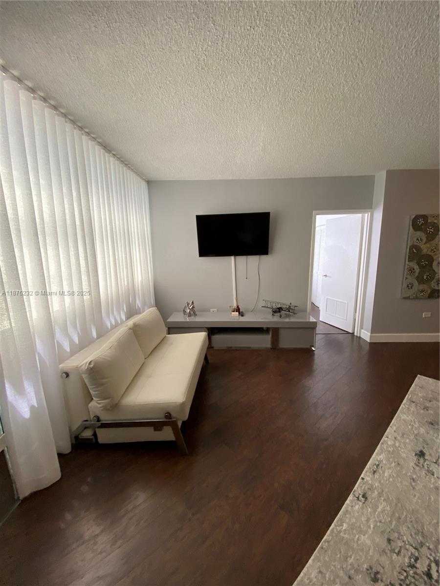 Small Image of 905 BRICKELL BAY DR #327, Miami Number 8