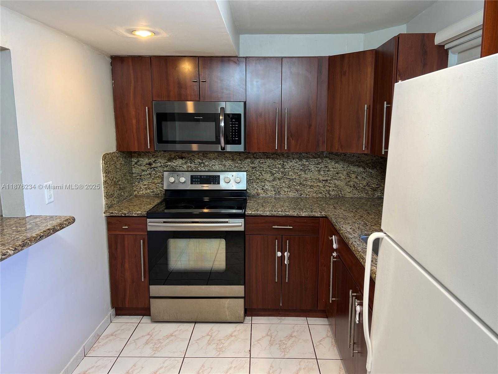 Small Image of 10 NORTH WEST 87TH AVE #B211, Miami Number 10