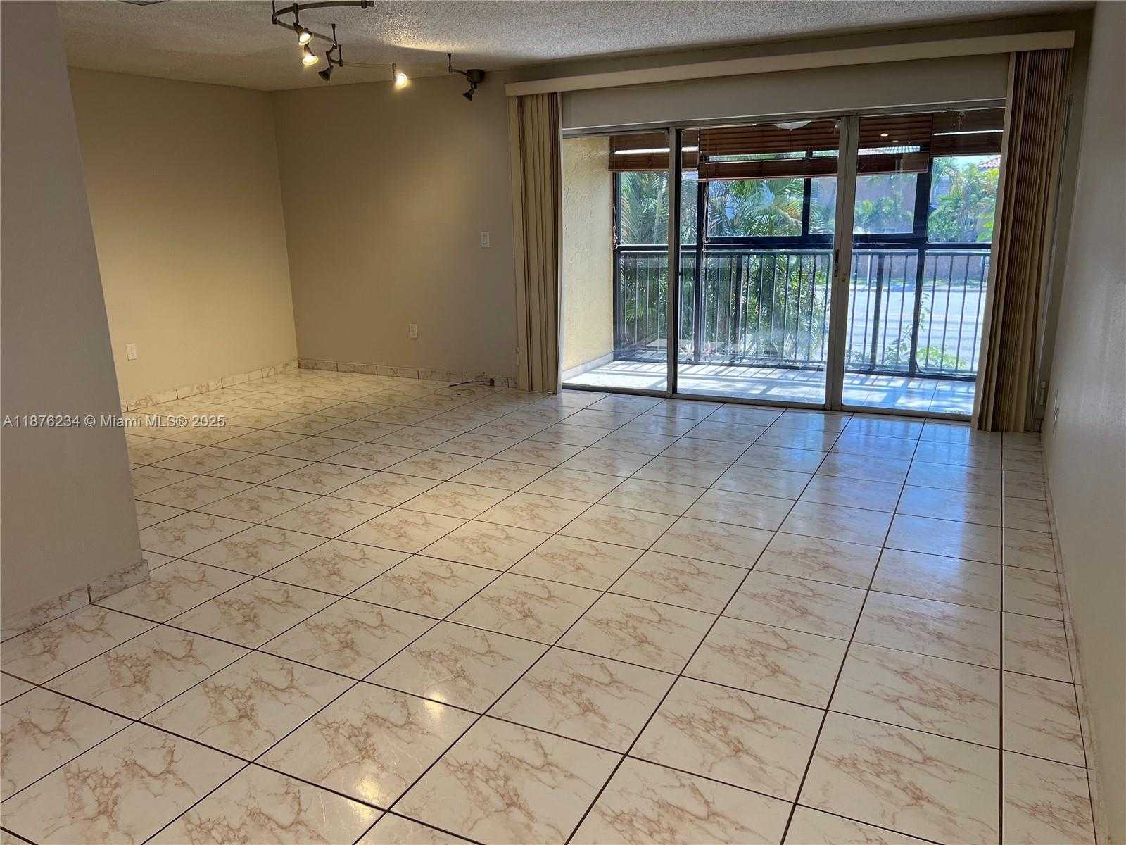 Small Image of 10 NORTH WEST 87TH AVE #B211, Miami Number 16