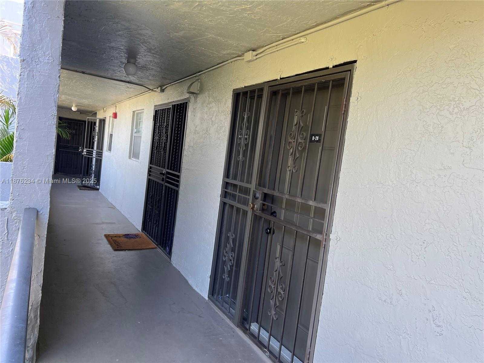 Small Image of 10 NORTH WEST 87TH AVE #B211, Miami Number 9