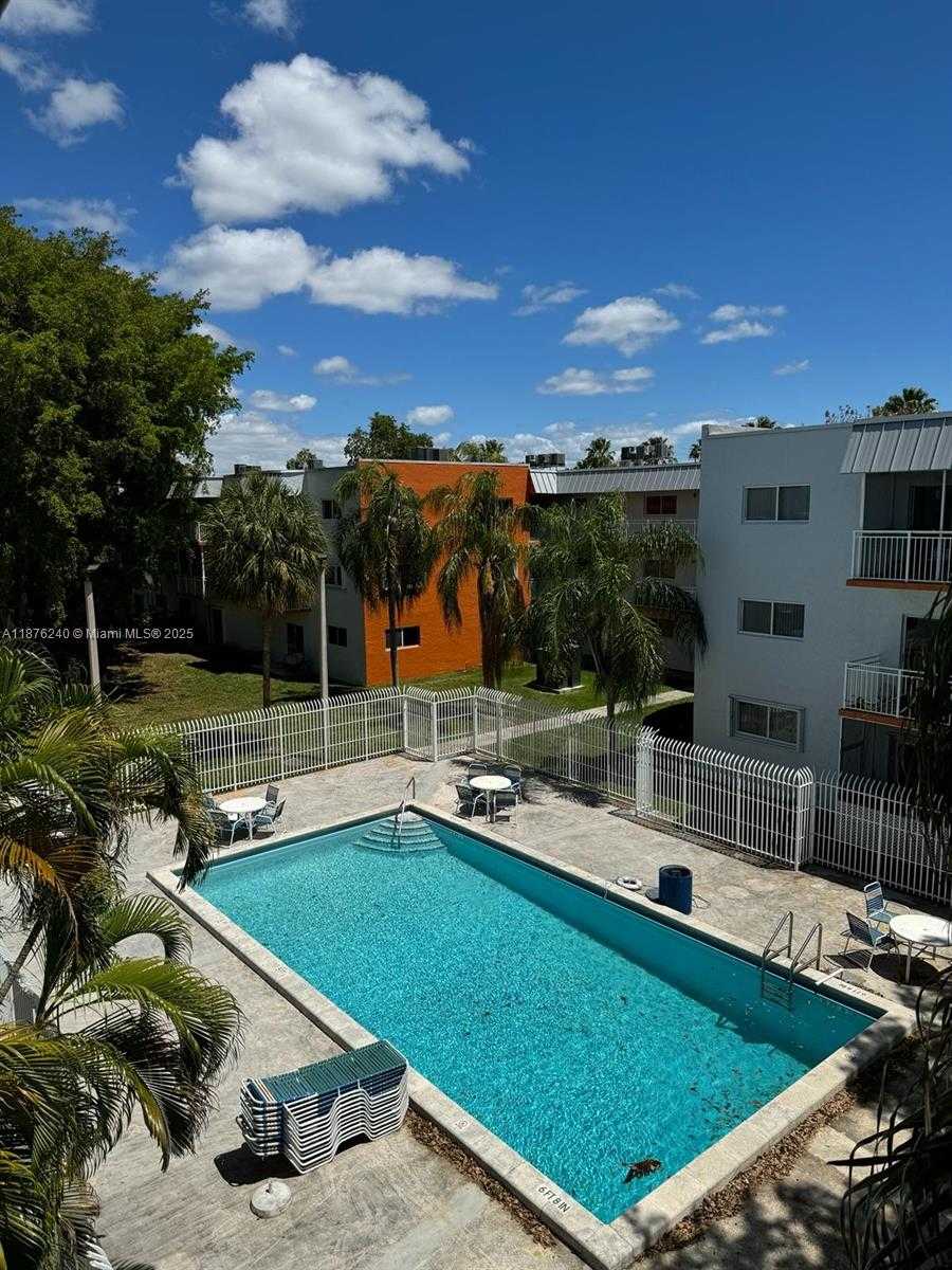 Small Image of 11309 SOUTH WEST 200TH ST #102-C, Miami Number 18