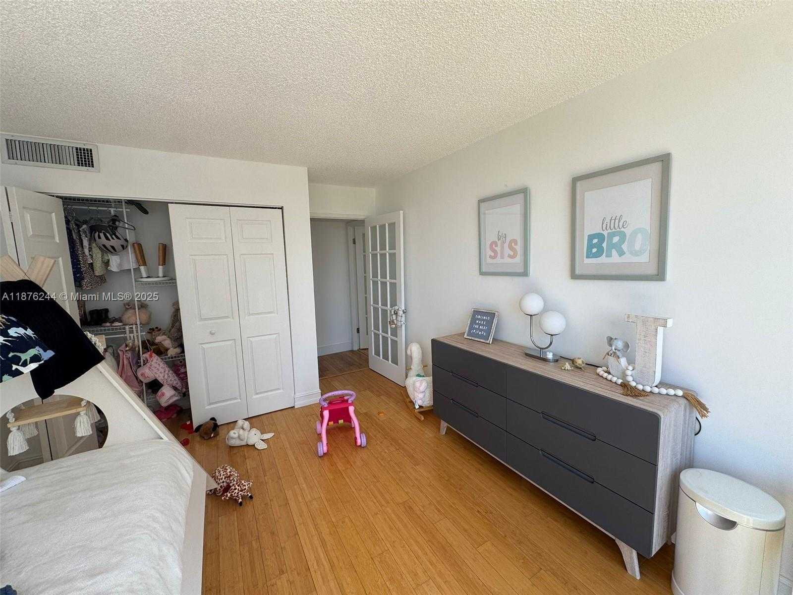 Small Image of 600 NORTH EAST 36TH ST #821, Miami Number 12