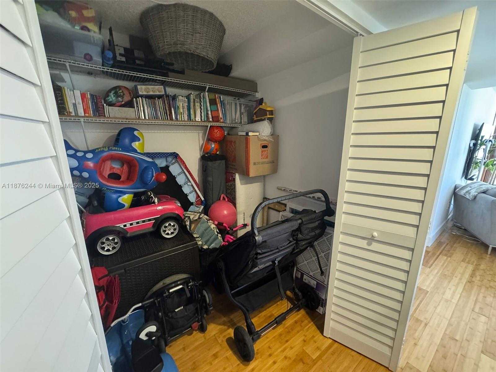 Small Image of 600 NORTH EAST 36TH ST #821, Miami Number 17