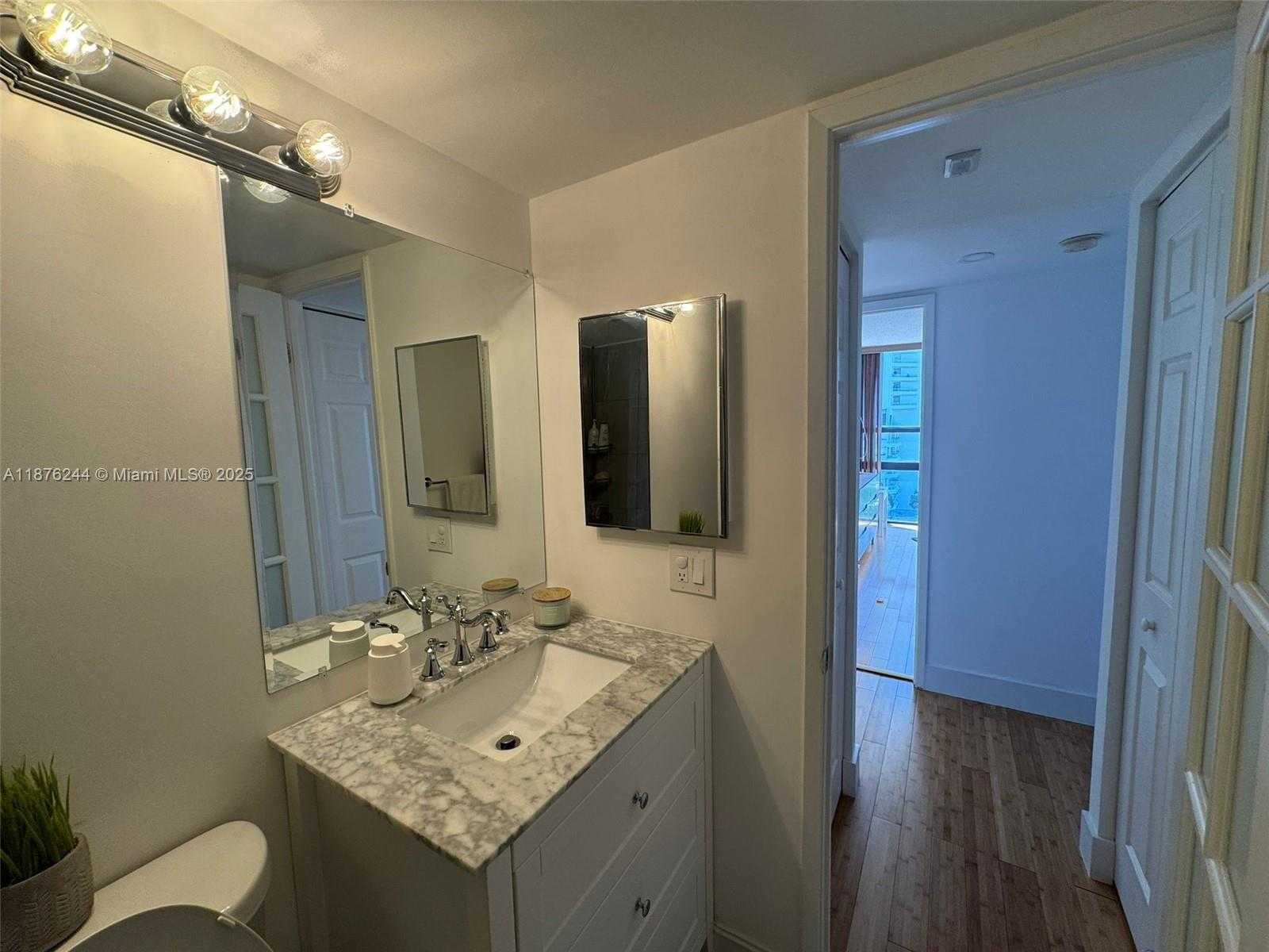Small Image of 600 NORTH EAST 36TH ST #821, Miami Number 19