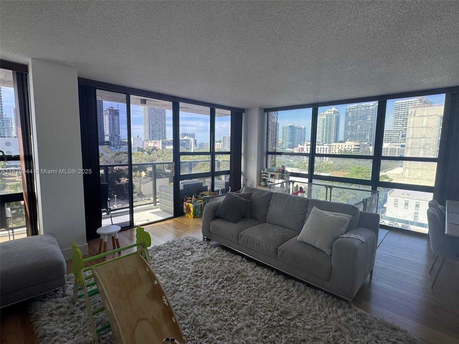 Small Image of 600 NORTH EAST 36TH ST #821, Miami Number 2