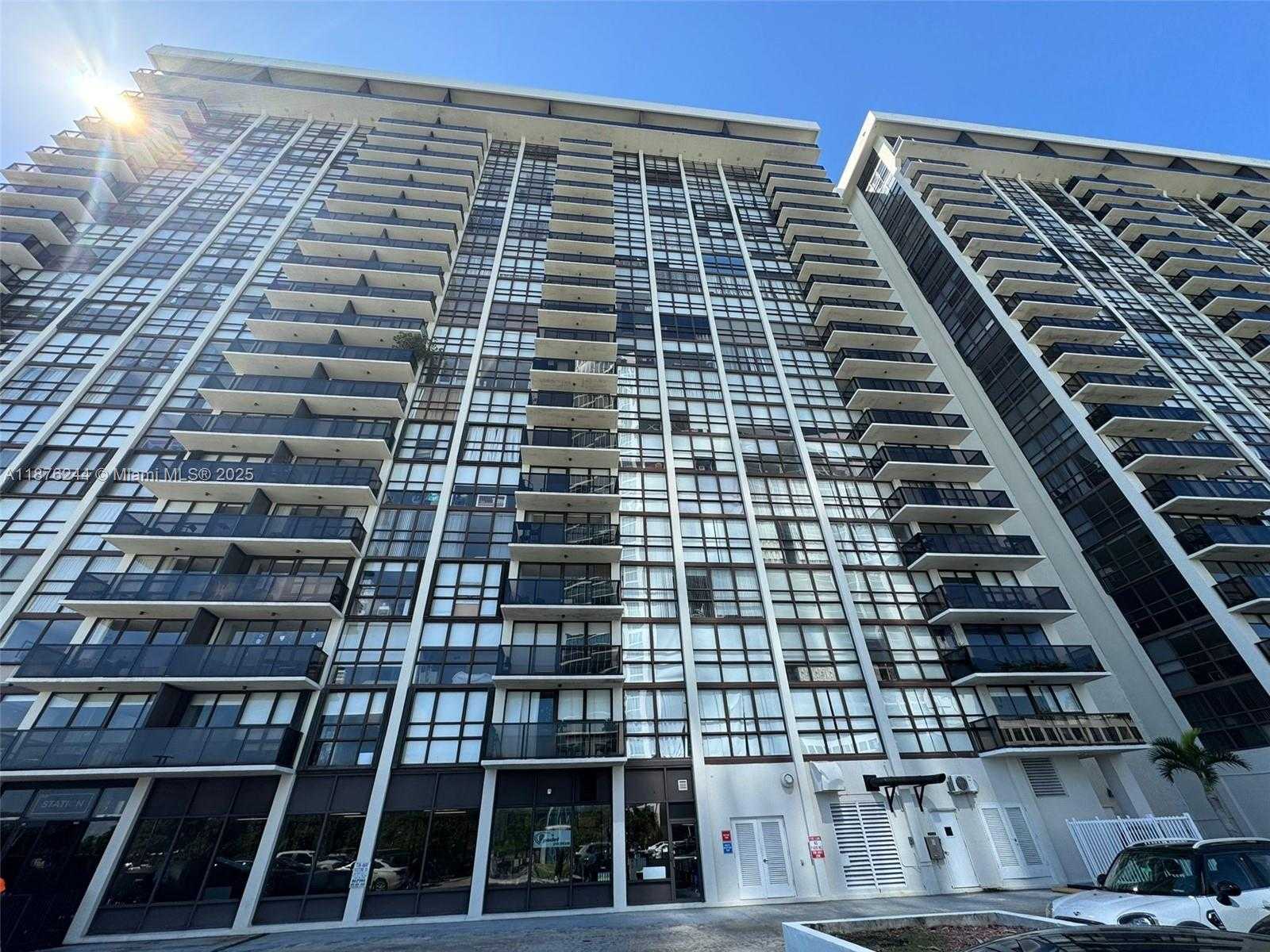 Small Image of 600 NORTH EAST 36TH ST #821, Miami Number 51