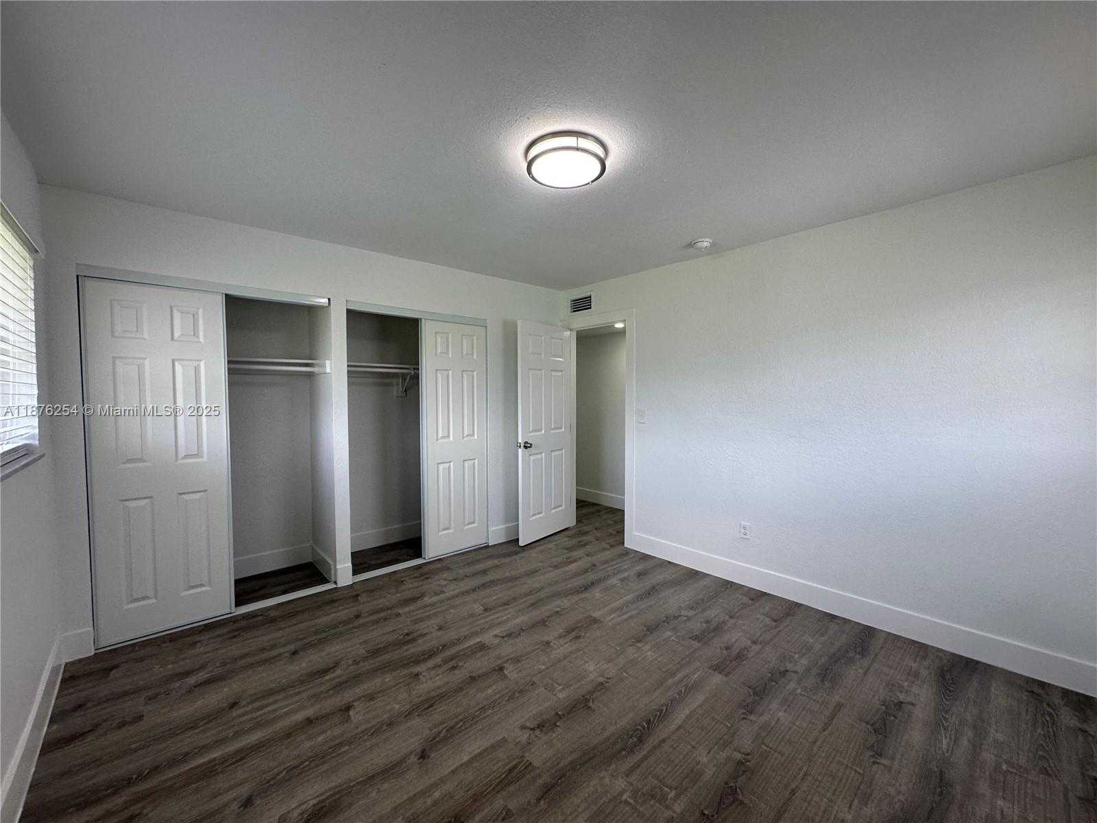 Small Image of 2843 FILLMORE ST #207, Hollywood Number 17