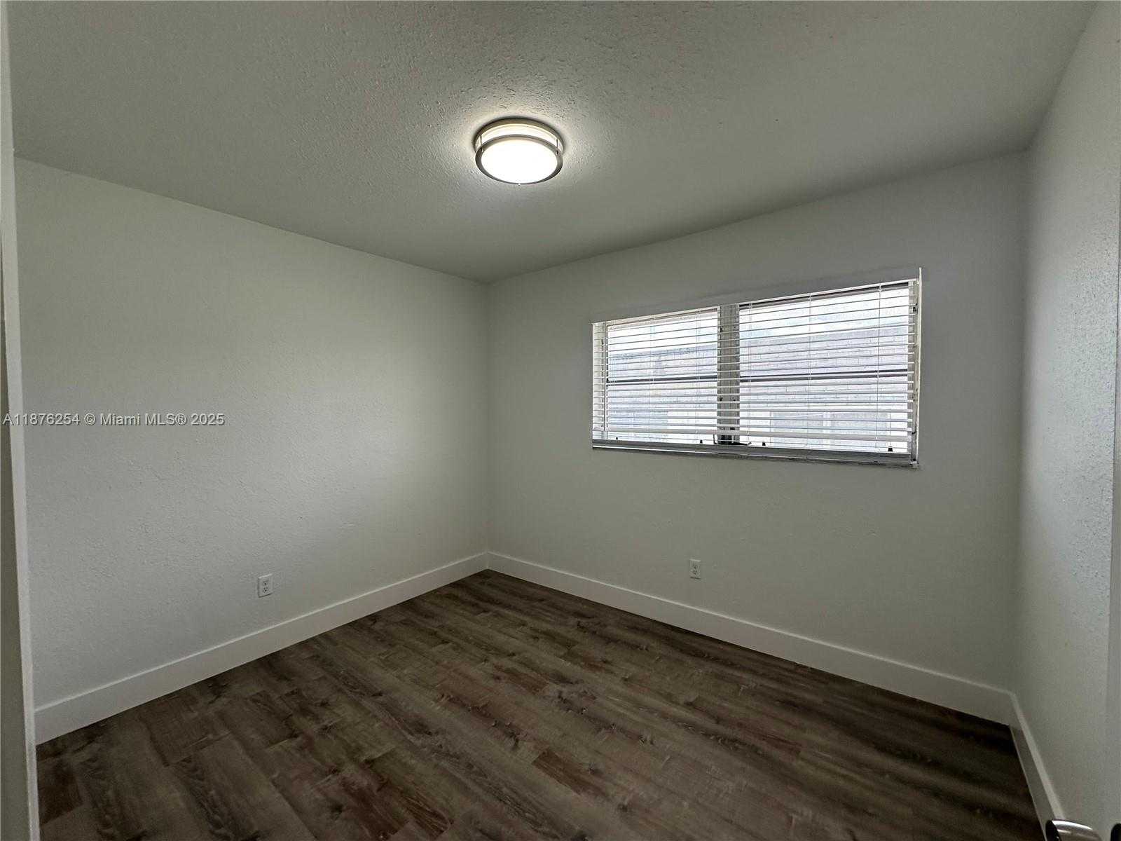 Small Image of 2843 FILLMORE ST #207, Hollywood Number 19