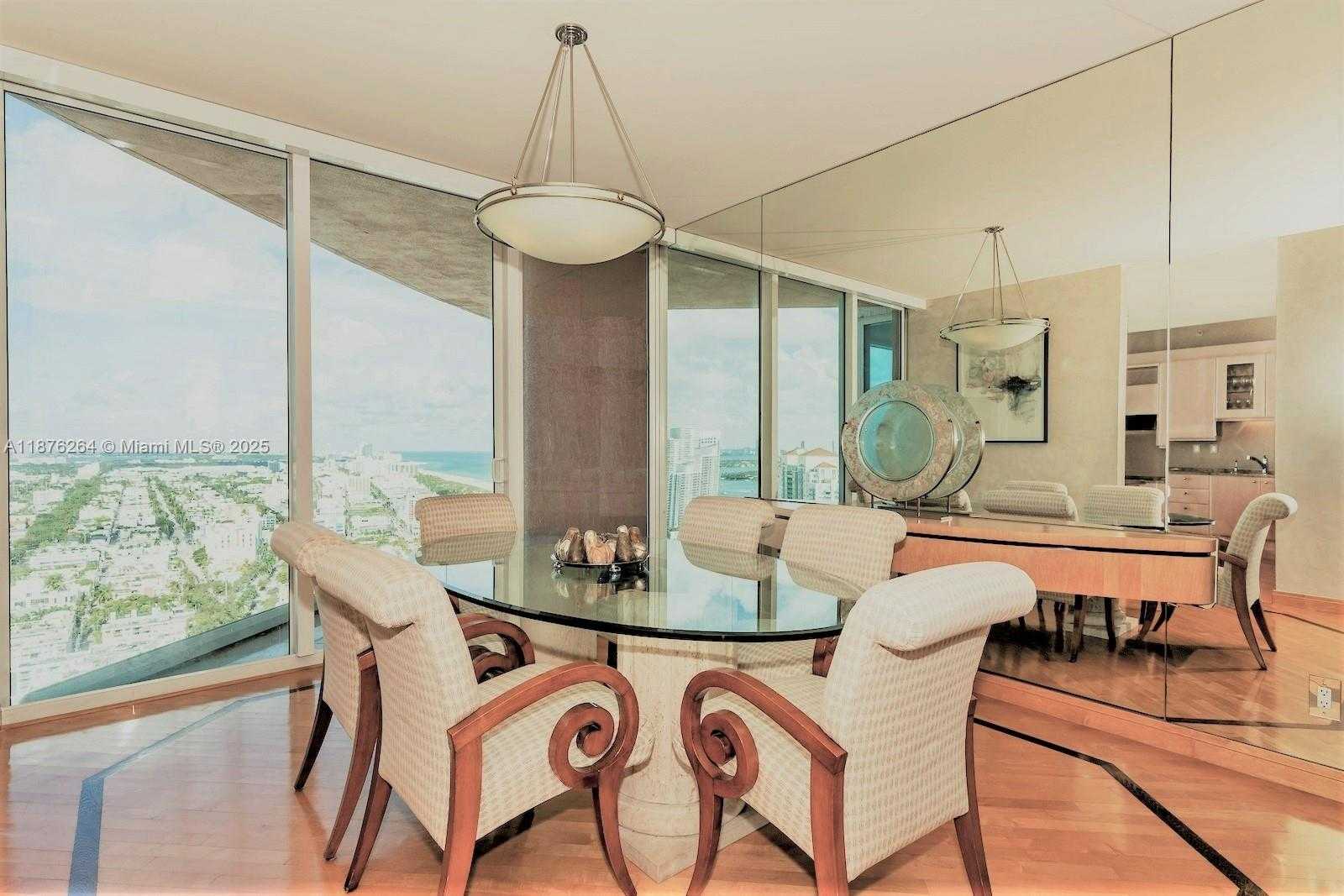 Small Image of 300 SOUTH POINTE DR #3504, Miami Beach Number 10
