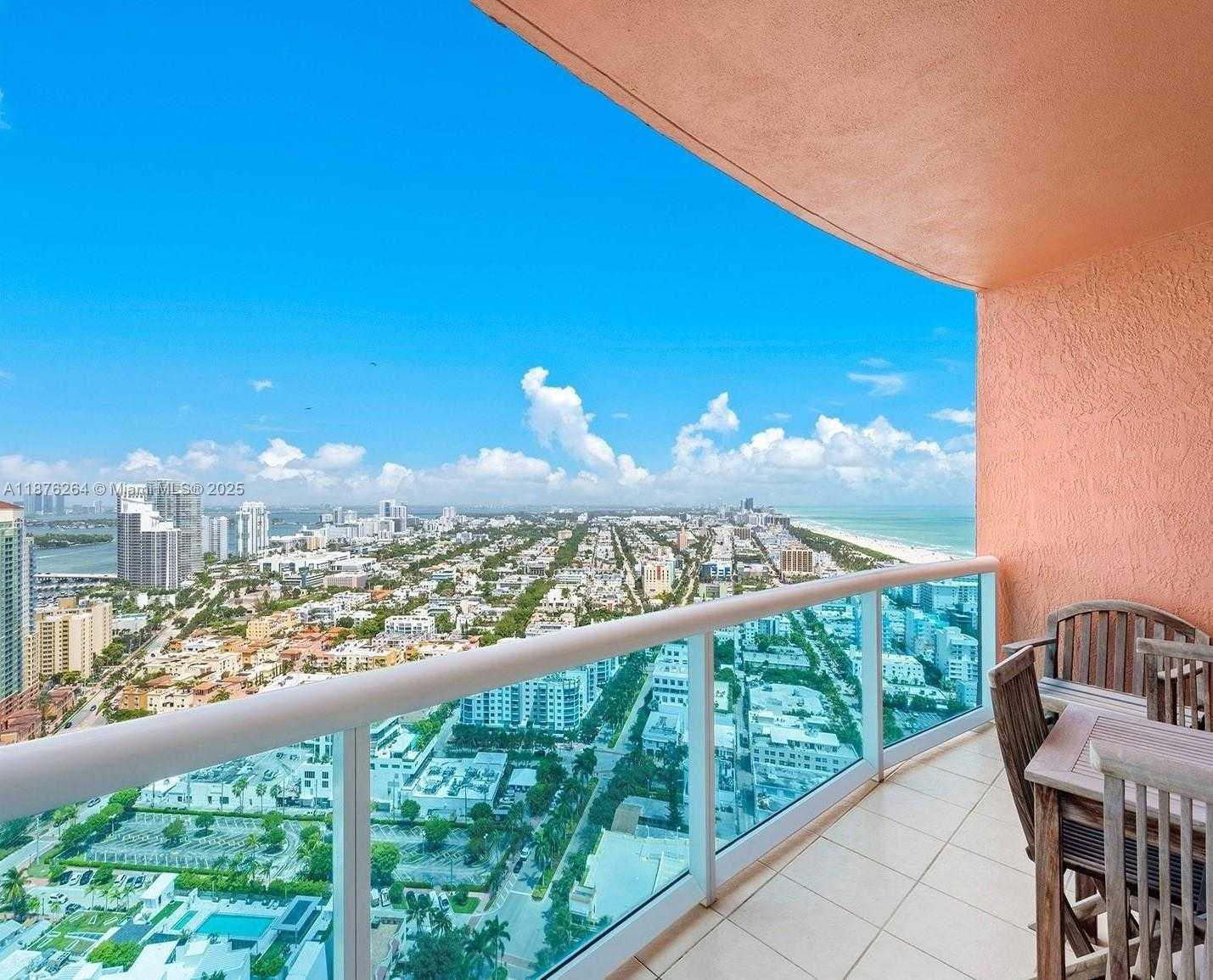 Small Image of 300 SOUTH POINTE DR #3504, Miami Beach Number 13