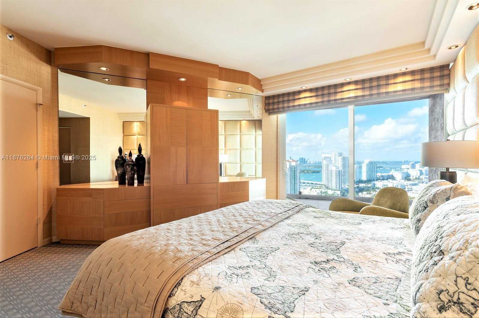 Small Image of 300 SOUTH POINTE DR #3504, Miami Beach Number 17