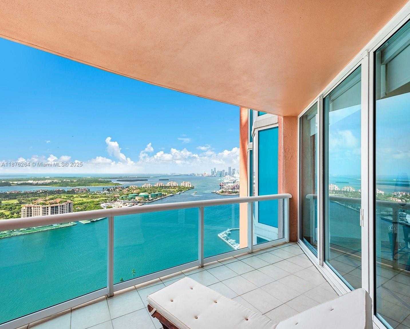 Small Image of 300 SOUTH POINTE DR #3504, Miami Beach Number 2