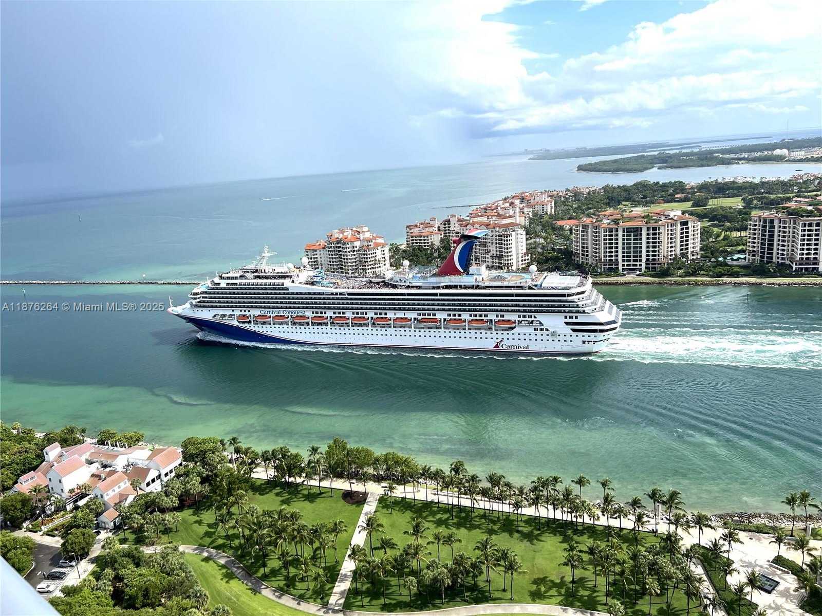 Small Image of 300 SOUTH POINTE DR #3504, Miami Beach Number 23