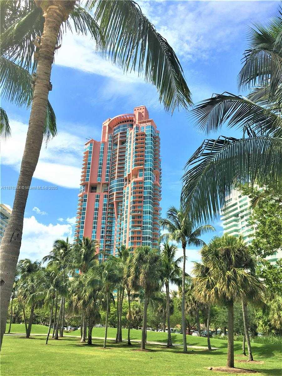 Small Image of 300 SOUTH POINTE DR #3504, Miami Beach Number 25