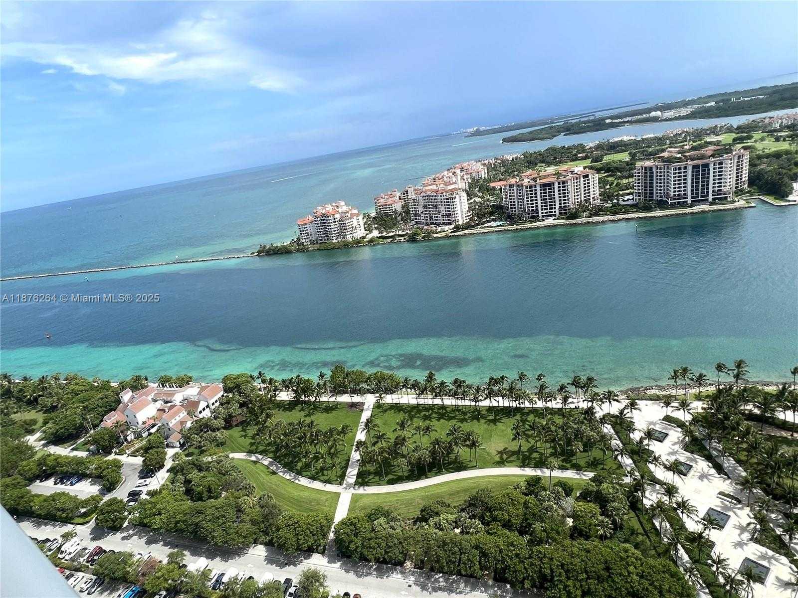 Small Image of 300 SOUTH POINTE DR #3504, Miami Beach Number 28
