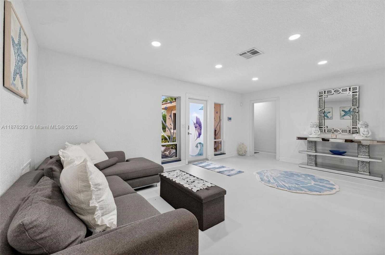 Small Image of 317 SOUTH RIVERSIDE DR, Pompano Beach Number 9