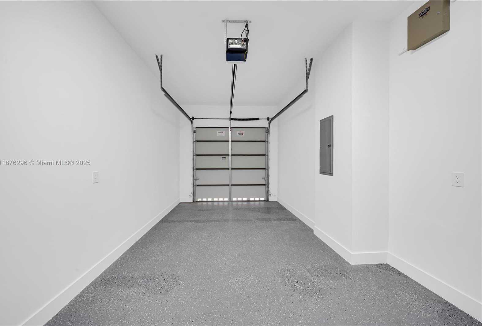 Small Image of 3327 SOUTH WEST 24TH ST #3327, Miami Number 14