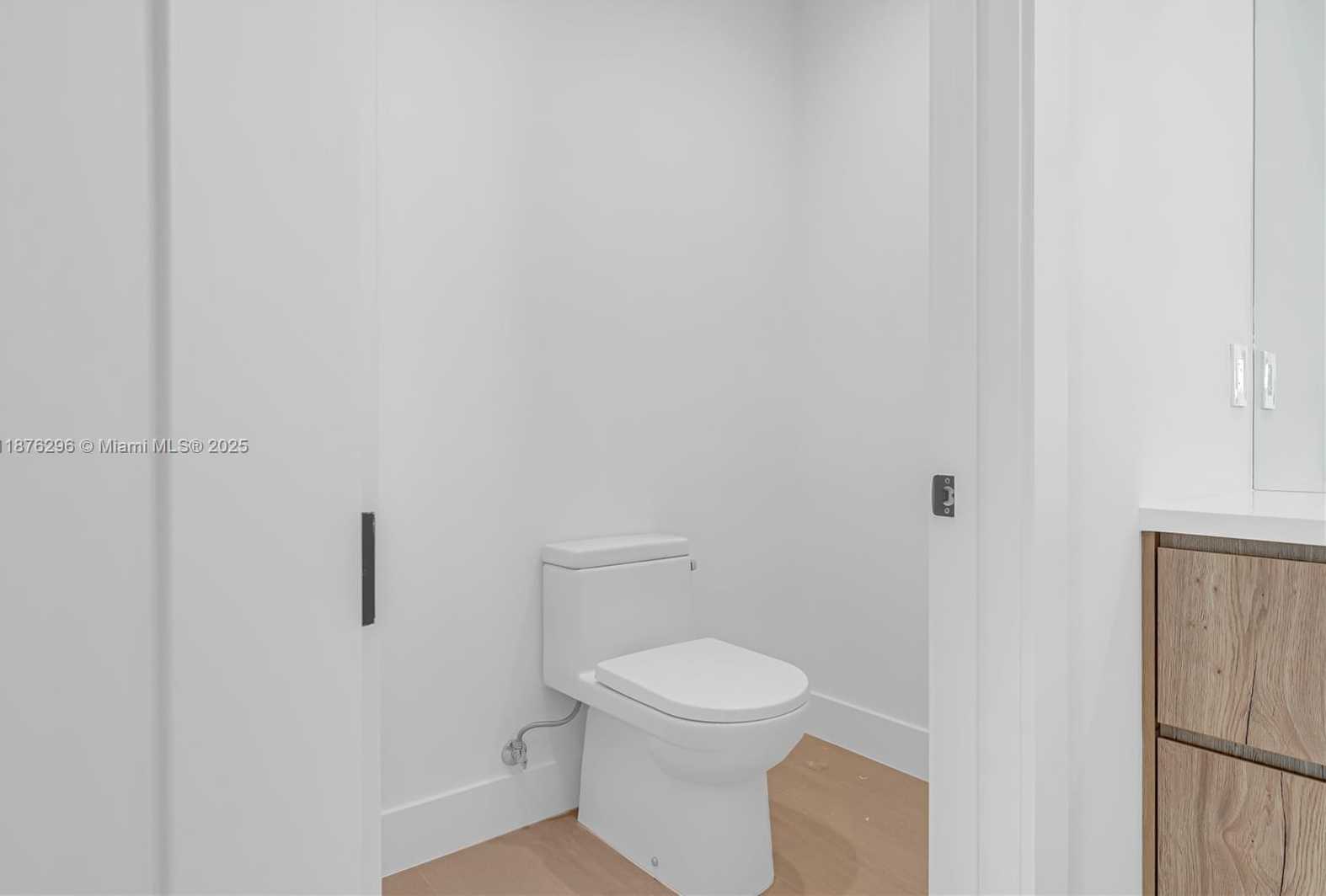 Small Image of 3327 SOUTH WEST 24TH ST #3327, Miami Number 23