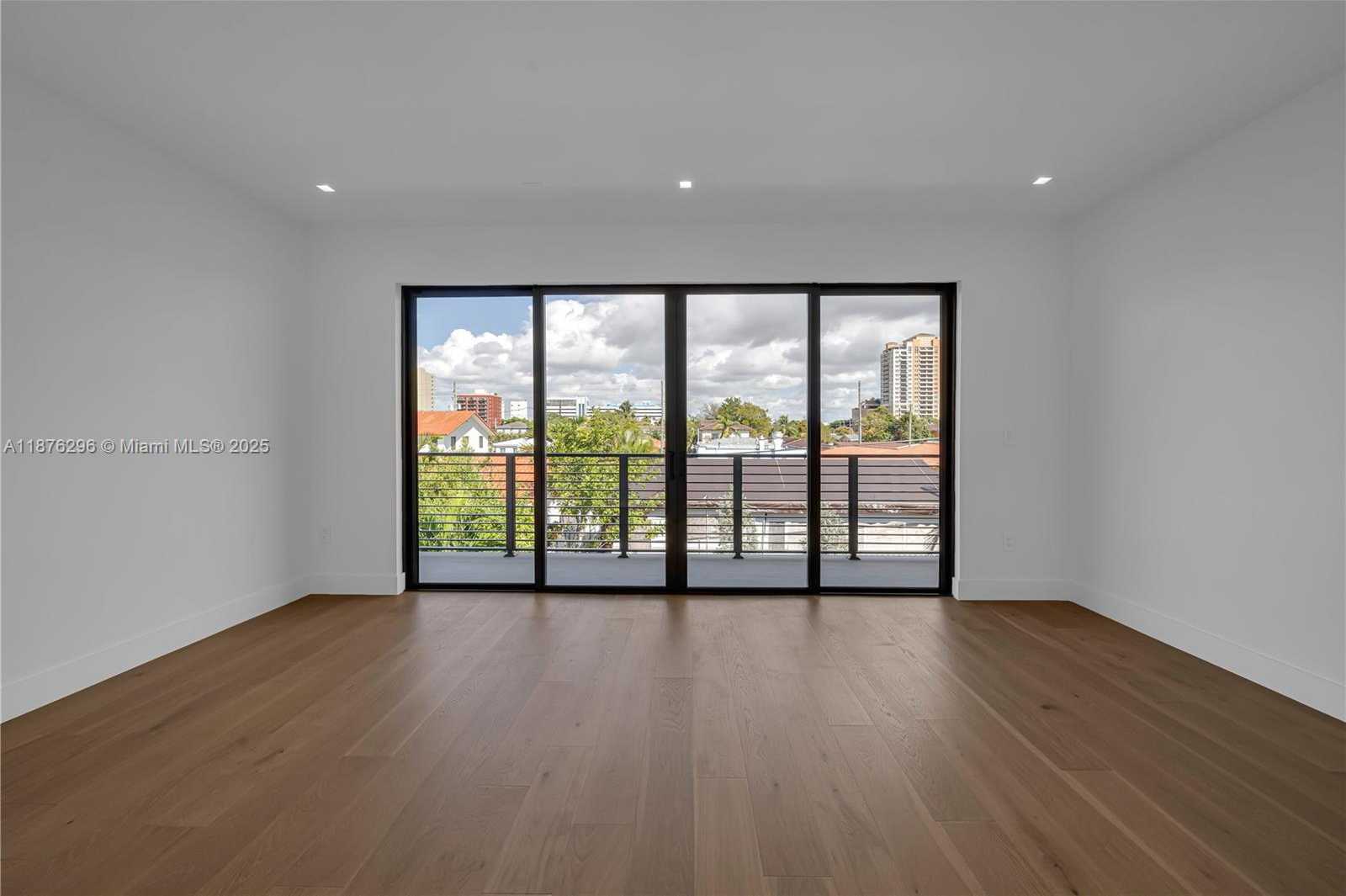 Small Image of 3327 SOUTH WEST 24TH ST #3327, Miami Number 25