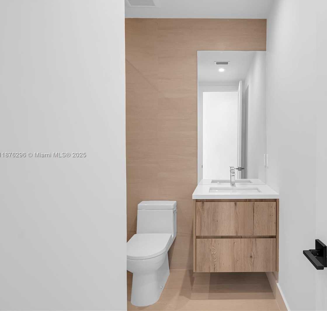 Small Image of 3327 SOUTH WEST 24TH ST #3327, Miami Number 32