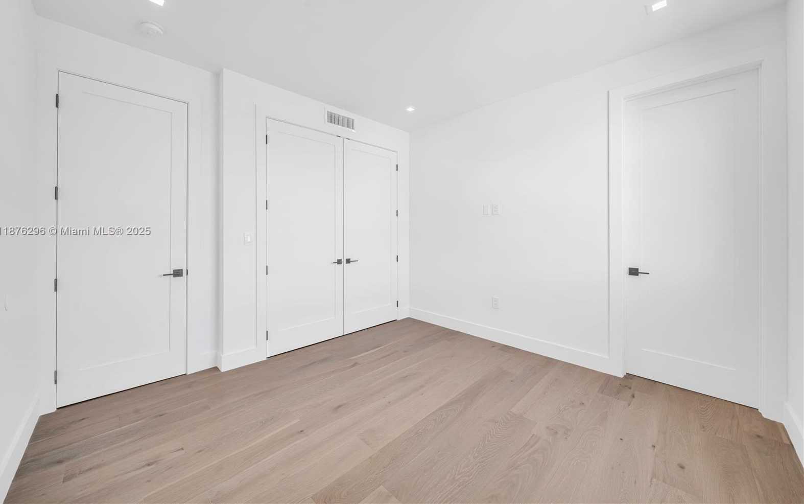 Small Image of 3327 SOUTH WEST 24TH ST #3327, Miami Number 35