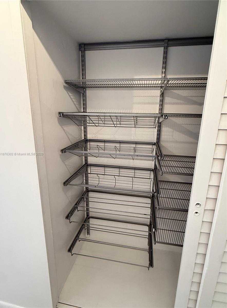 Small Image of 1408 BRICKELL BAY DR #912, Miami Number 38