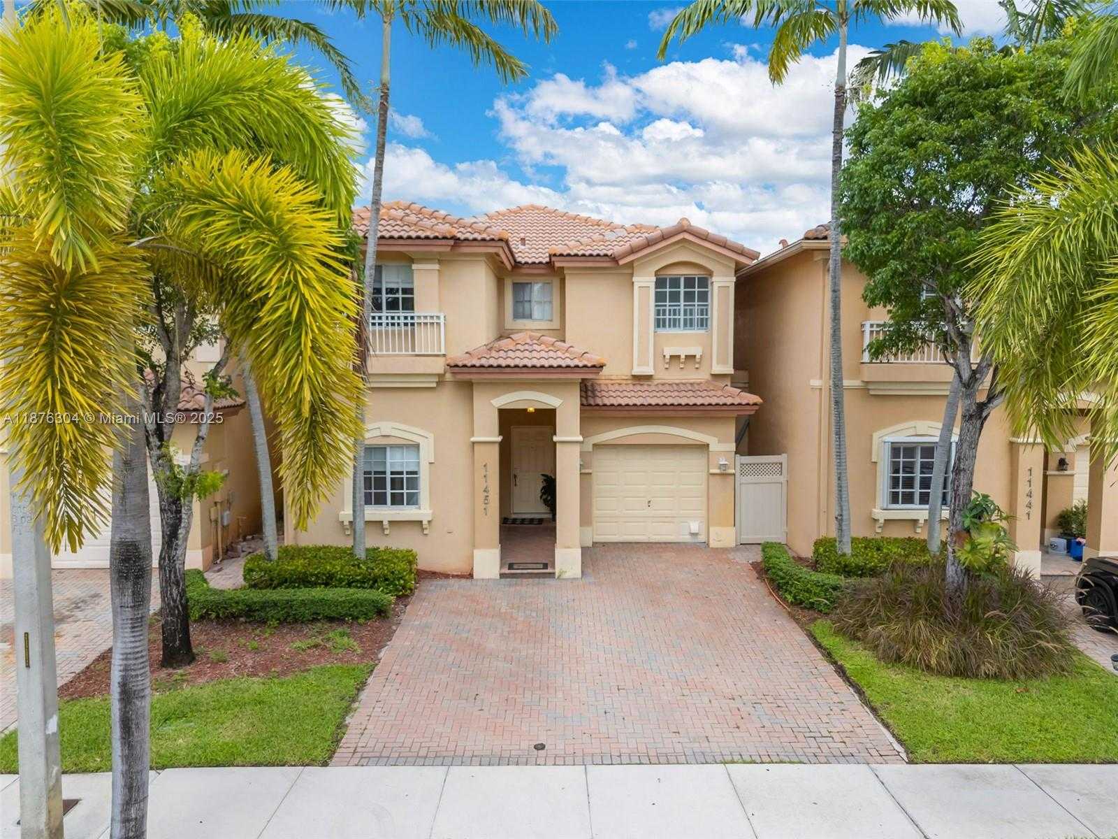 Small Image of 11451 NORTH WEST 68TH TER #11451, Doral Number 38