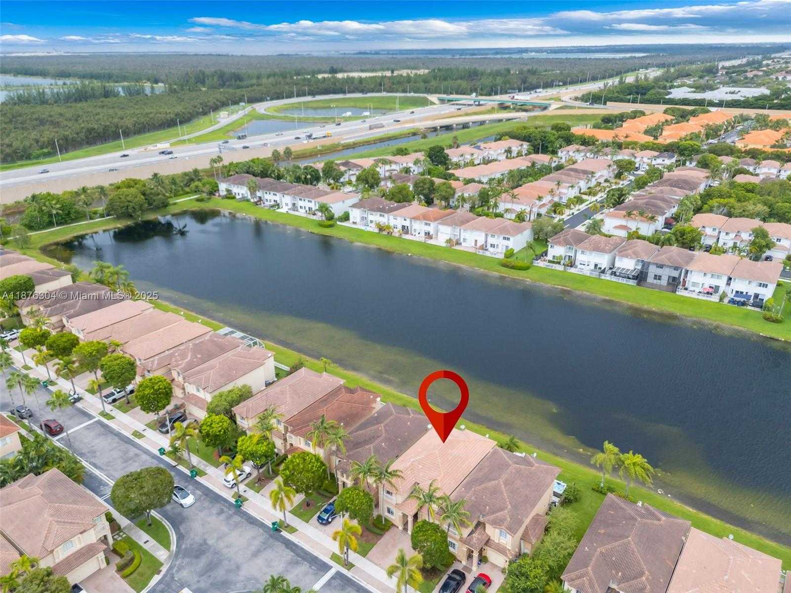 Small Image of 11451 NORTH WEST 68TH TER #11451, Doral Number 41