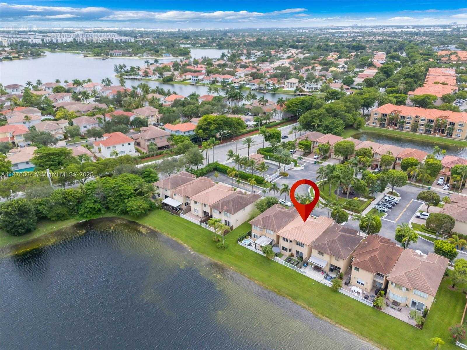 Small Image of 11451 NORTH WEST 68TH TER #11451, Doral Number 47