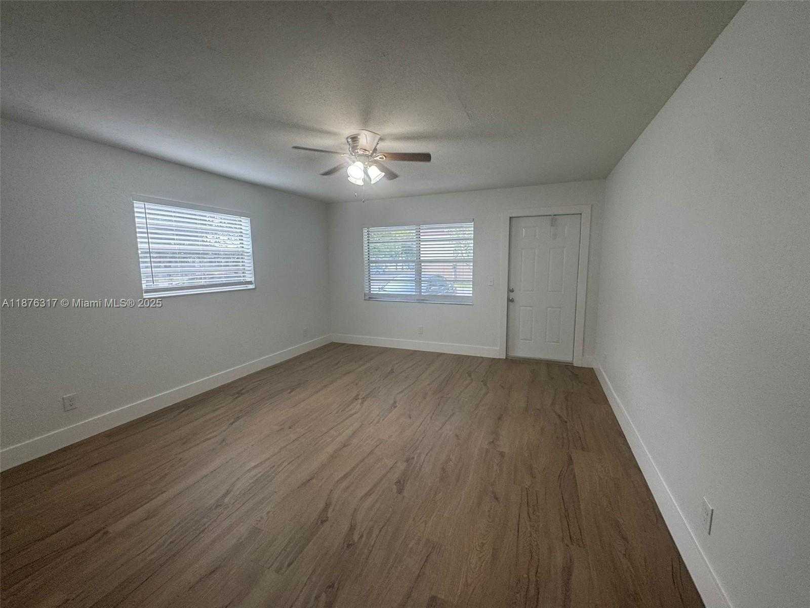 Small Image of 106 NORTH WEST 1ST ST, Hallandale Beach Number 10