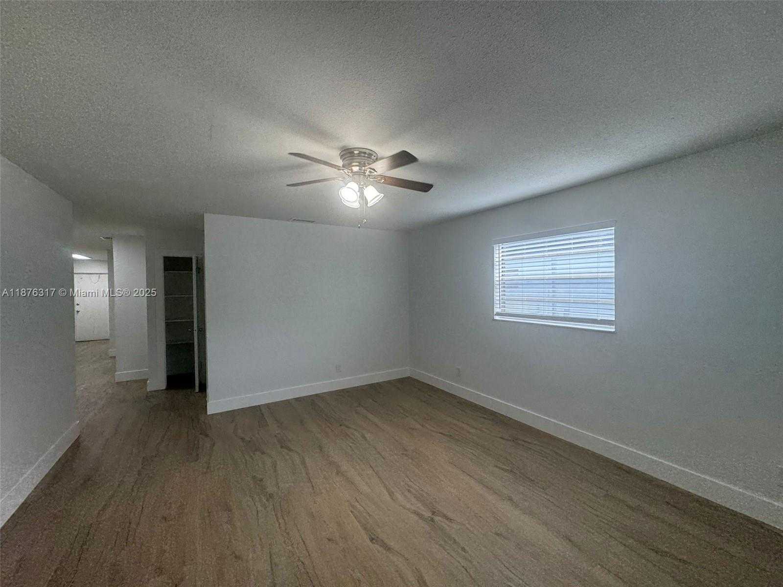 Small Image of 106 NORTH WEST 1ST ST, Hallandale Beach Number 11