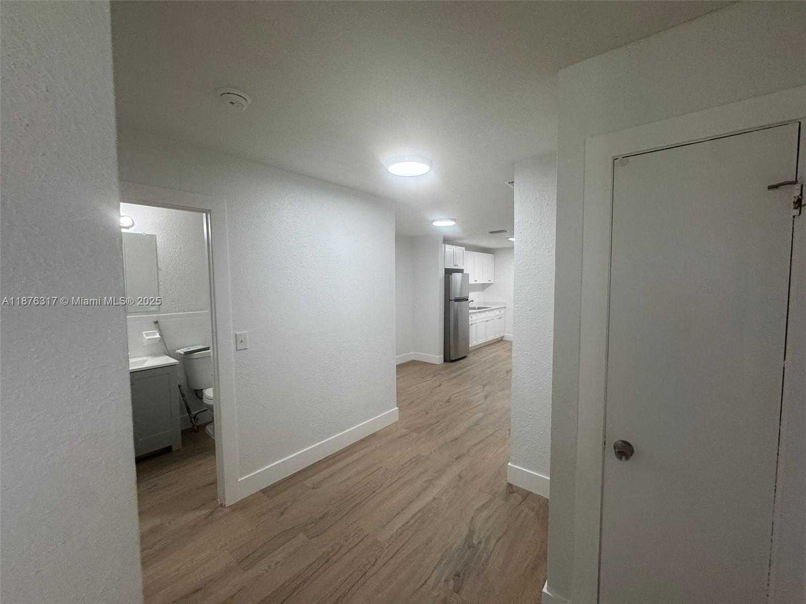 Small Image of 106 NORTH WEST 1ST ST, Hallandale Beach Number 14
