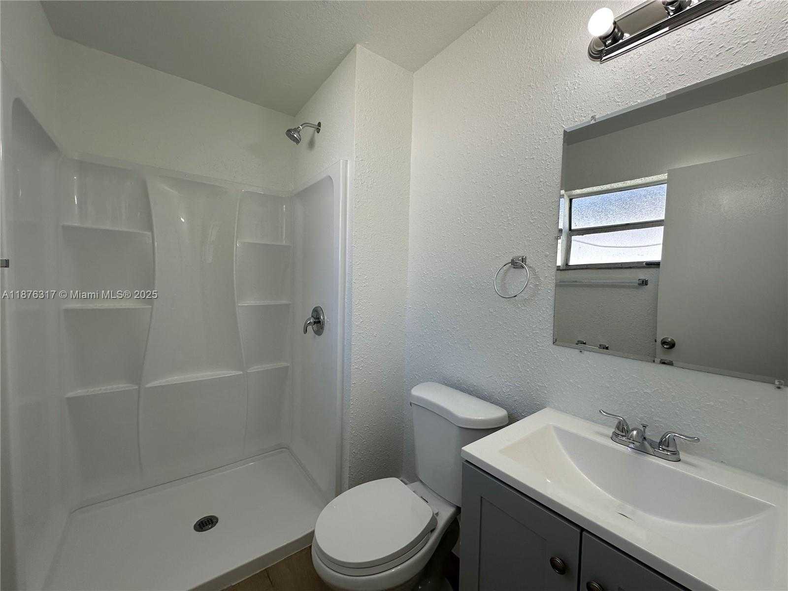 Small Image of 106 NORTH WEST 1ST ST, Hallandale Beach Number 35