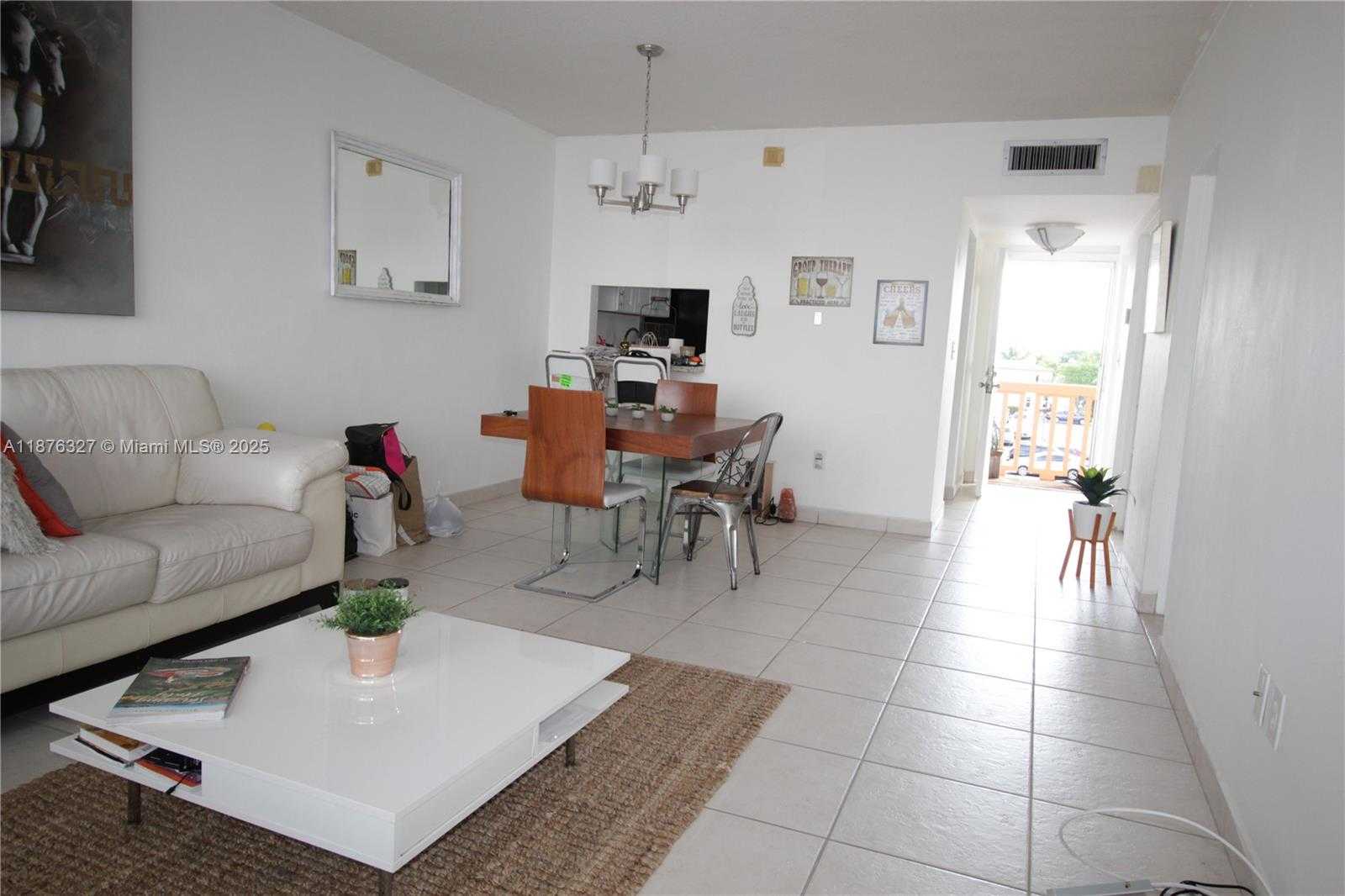 Small Image of 1591 NORTH EAST MIAMI GARDENS DR #302, Miami Number 2