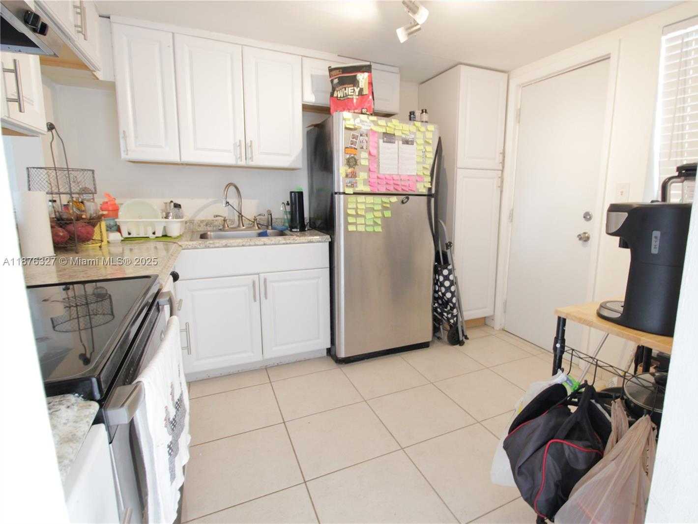 Small Image of 1591 NORTH EAST MIAMI GARDENS DR #302, Miami Number 3