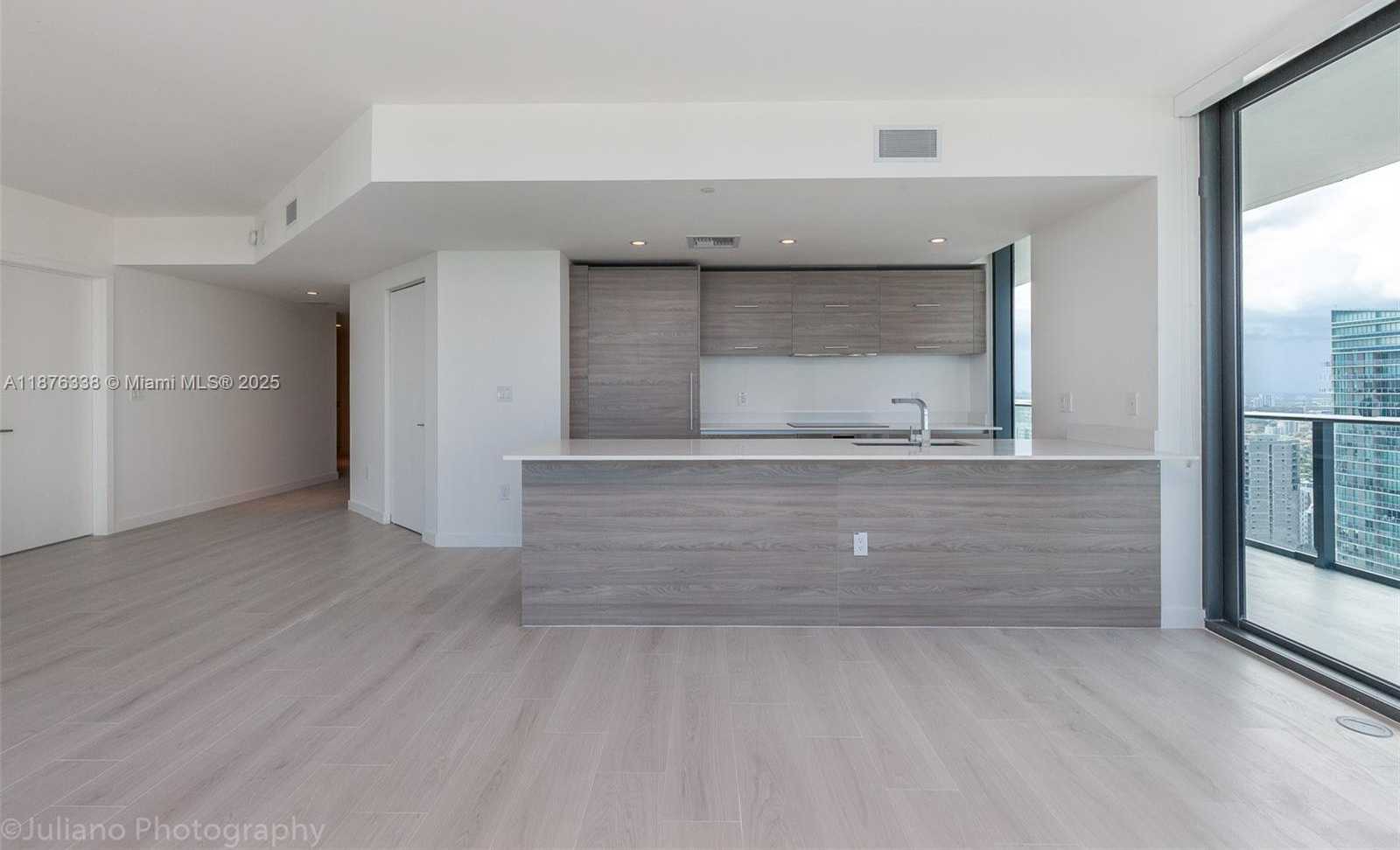 Small Image of 1300 SOUTH MIAMI AVE #3301, Miami Number 3