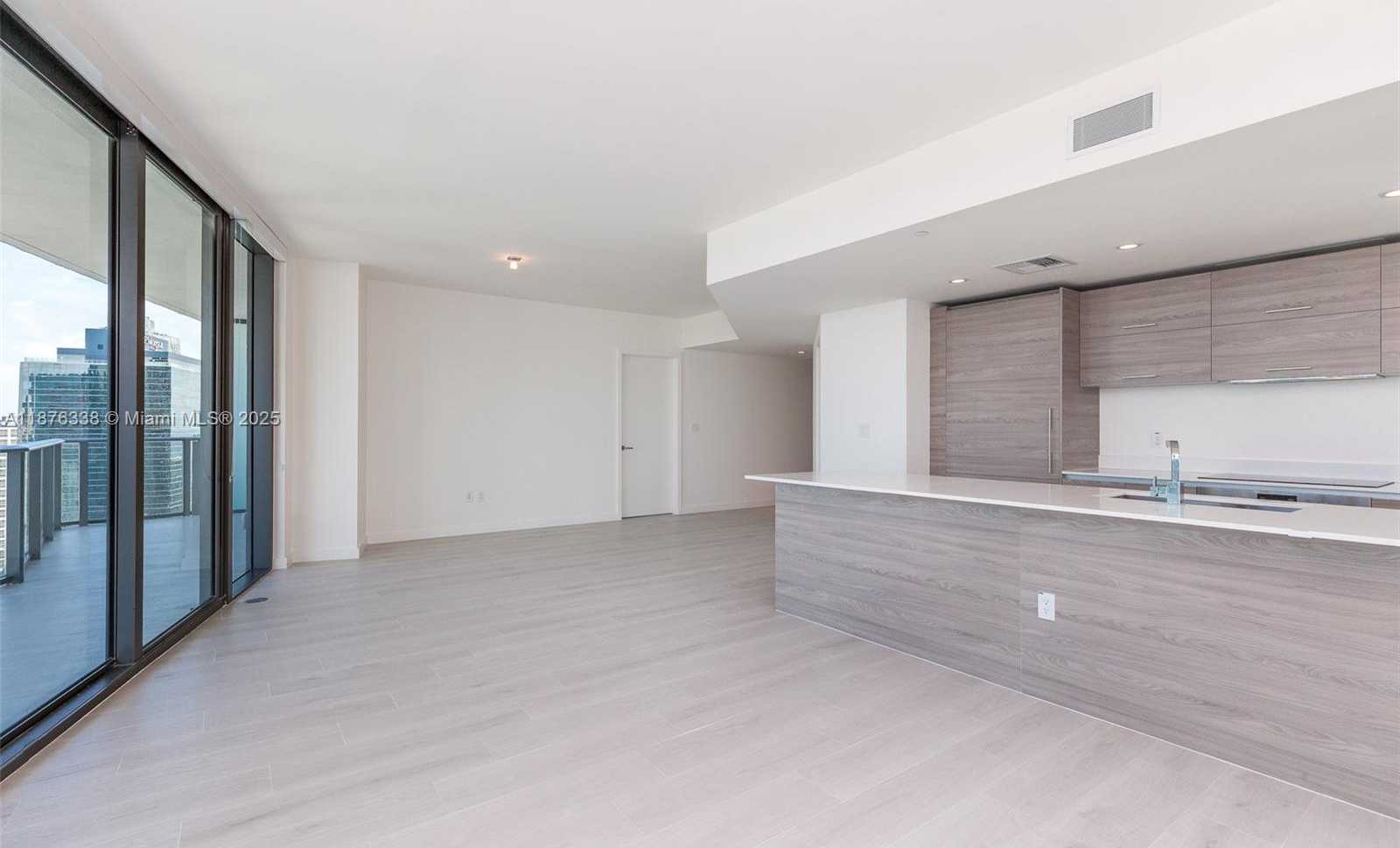 Small Image of 1300 SOUTH MIAMI AVE #3301, Miami Number 4